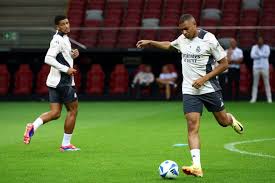 队防守和精 队防守和精